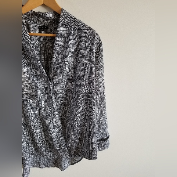 Patterned Oversized Blouse - Picture 1 of 5